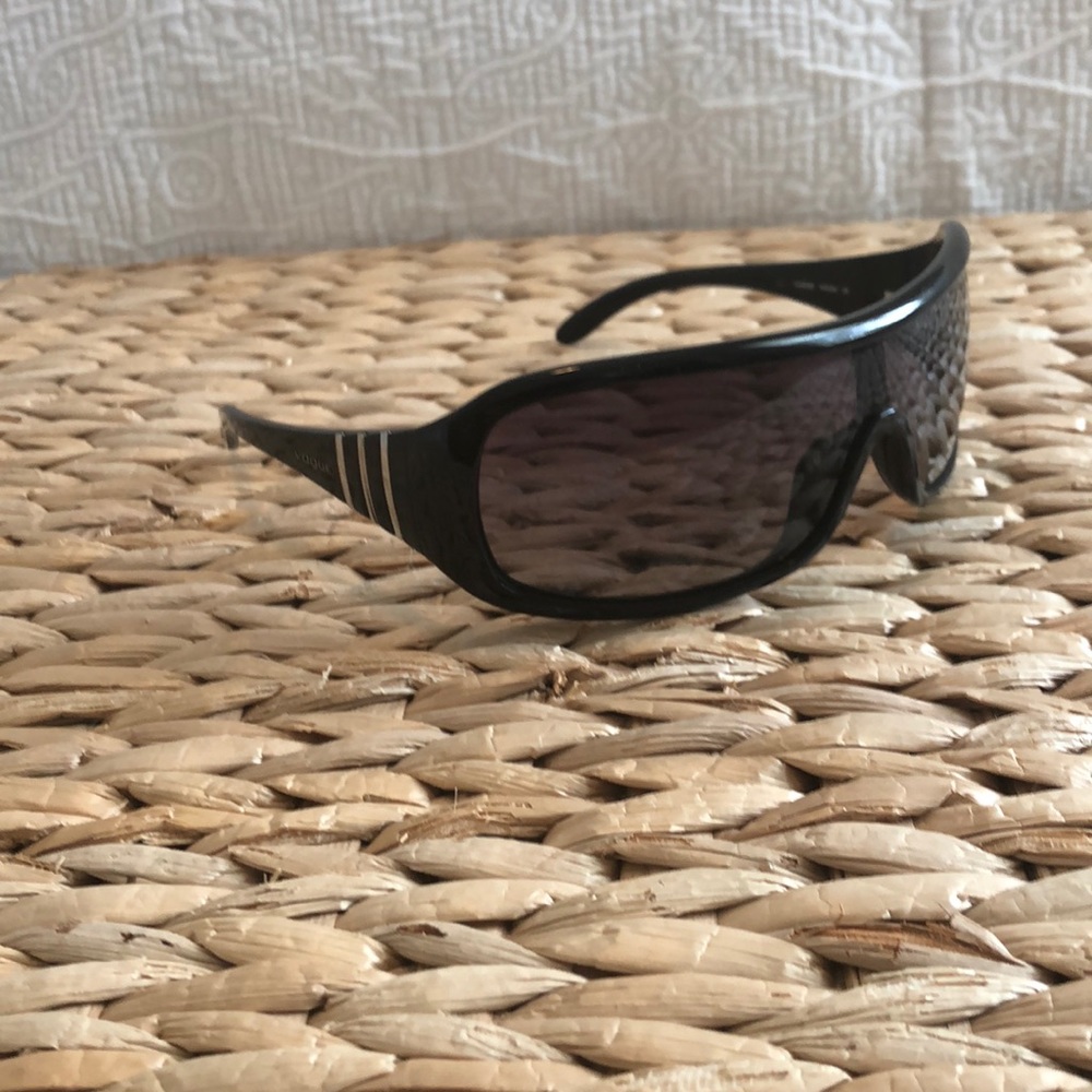 Vogue VO2509S Sunglasses